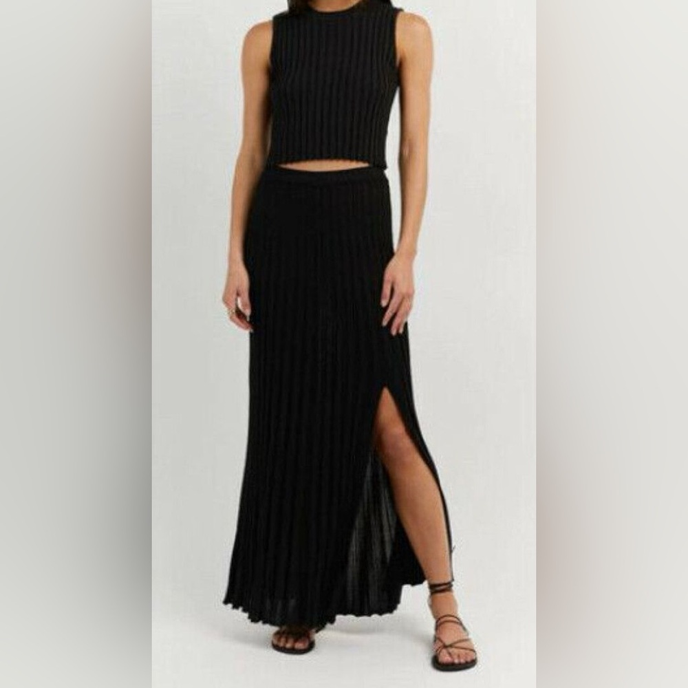DISSH Skirt and top set